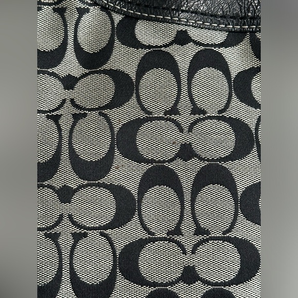 Coach Signature Monogram Soho Lynn Black Canvas Leather Shoulder Bag - Picture 11 of 12